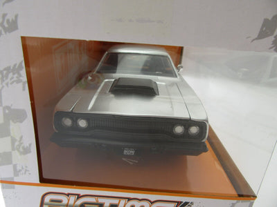 1970 Plymouth Road Runner ~ Die Cast Car ~ Bigtime Muscle ~ Silver ~ 1:24