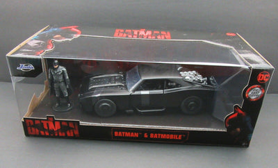 Batman & Batmobile ~ The Batman ~  2022 ~ Die Cast Car ~ 1:24