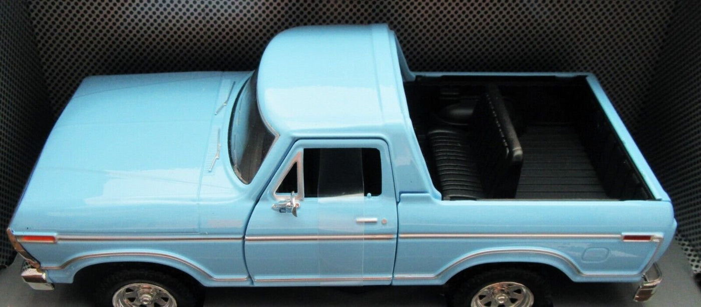 1978 Ford Bronco ~ Blue ~ 1:27 Die Cast ~ American Legends