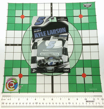 Freightliner Kyle Larson 5 ~ NASCAR Authentics ~ Die Cast Car 1:64 Scale