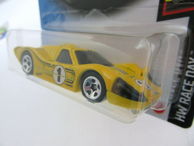 Hot Wheels ~ 1967 Ford GT40 Mk. IV ~ Yellow ~ 1:64 Scale
