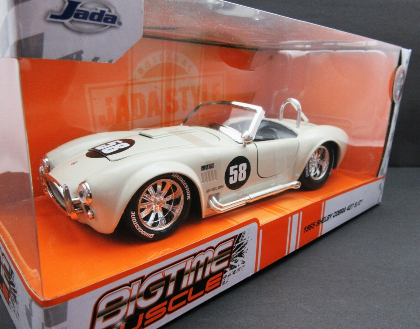 1965 Shelby Cobra 427 S/C ~ Ivory ~ Metal Die Cast Car ~ BIGTIME MUSCLE ~ 1:24