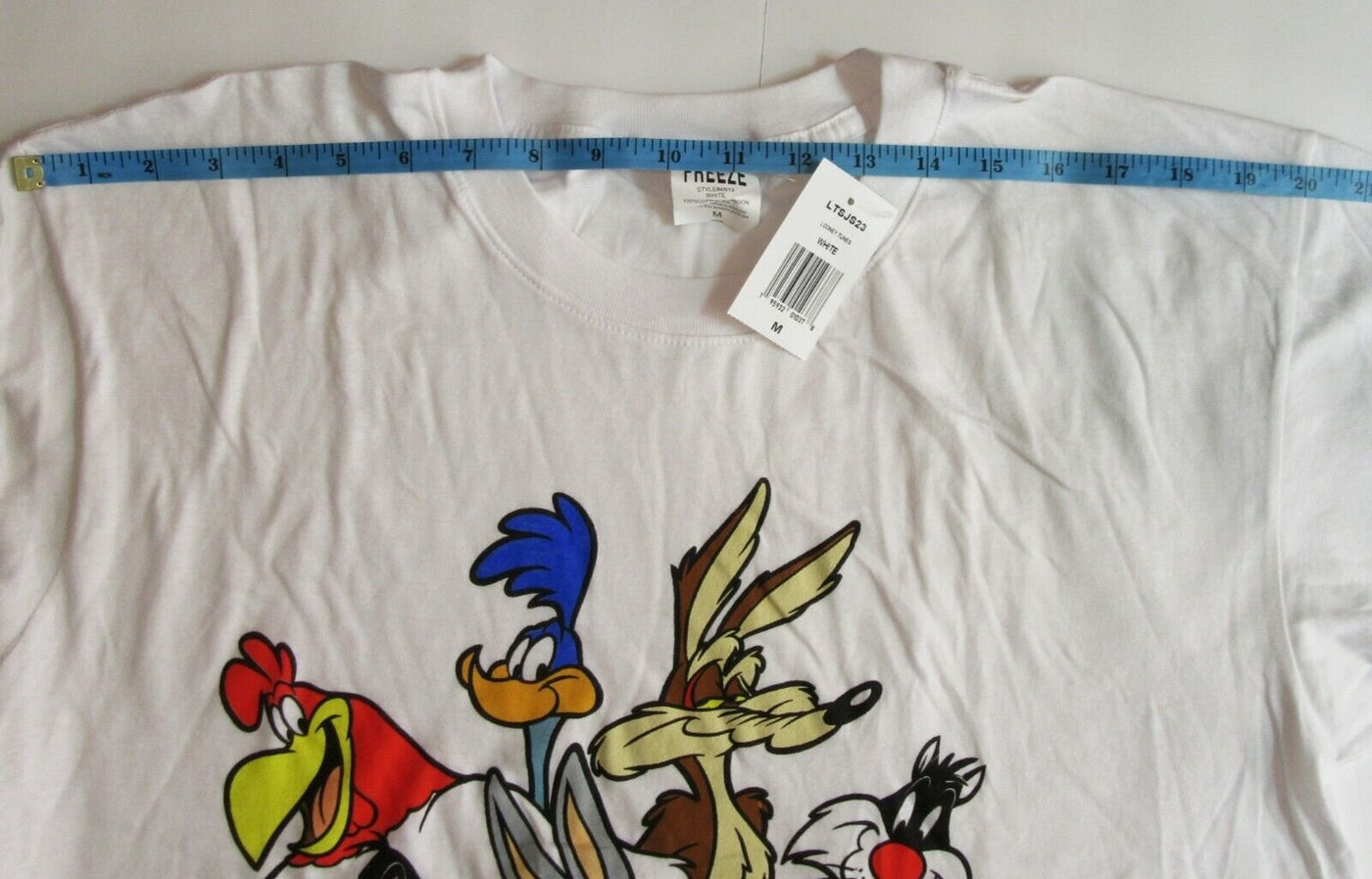 Looney Tunes Medium  T-Shirt  ~ Size M ~ White T Shirt