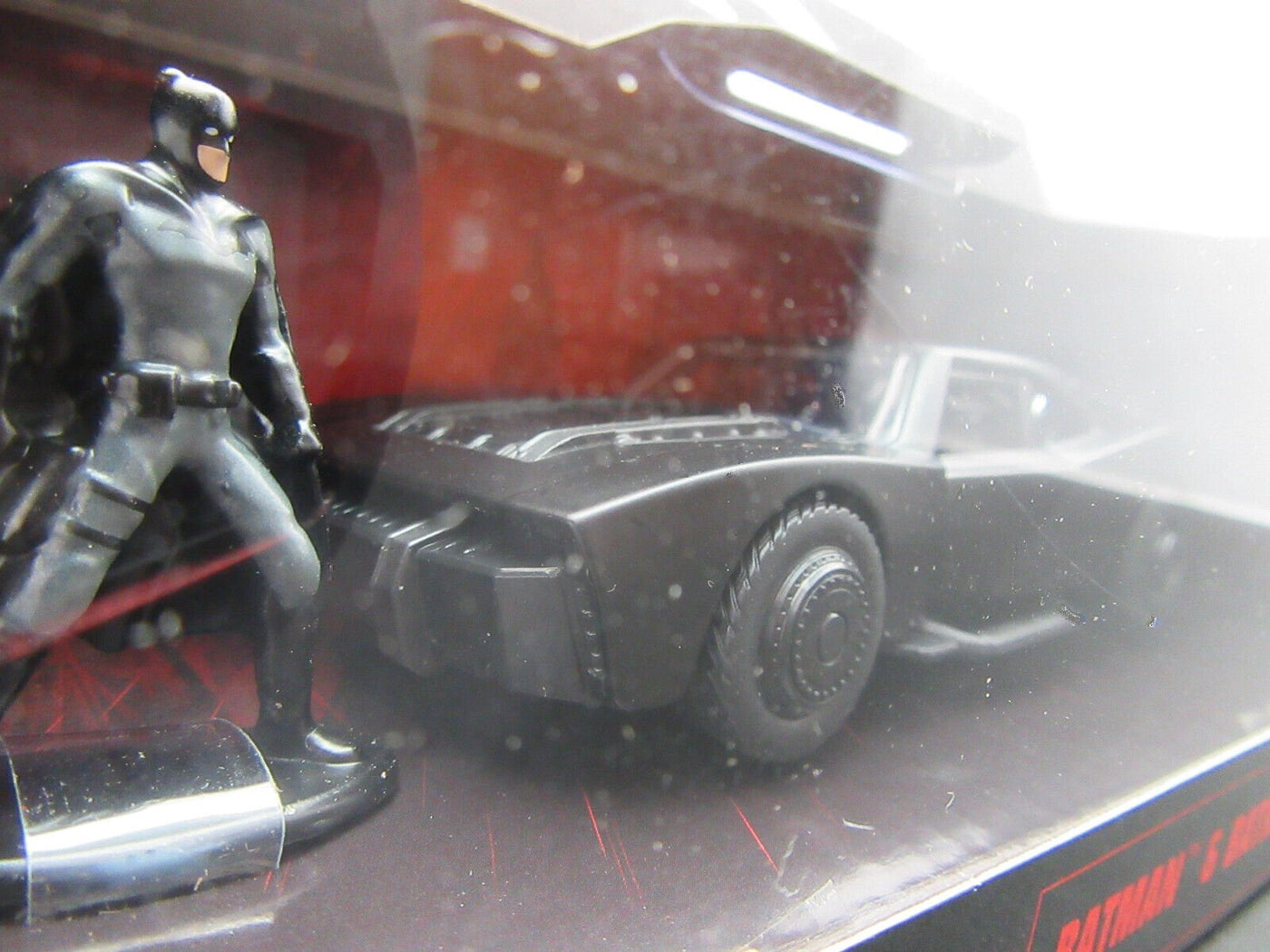 The Batman Batmobile & Batman ~ 1:51 scale (1:32 series) ~ Diecast Car