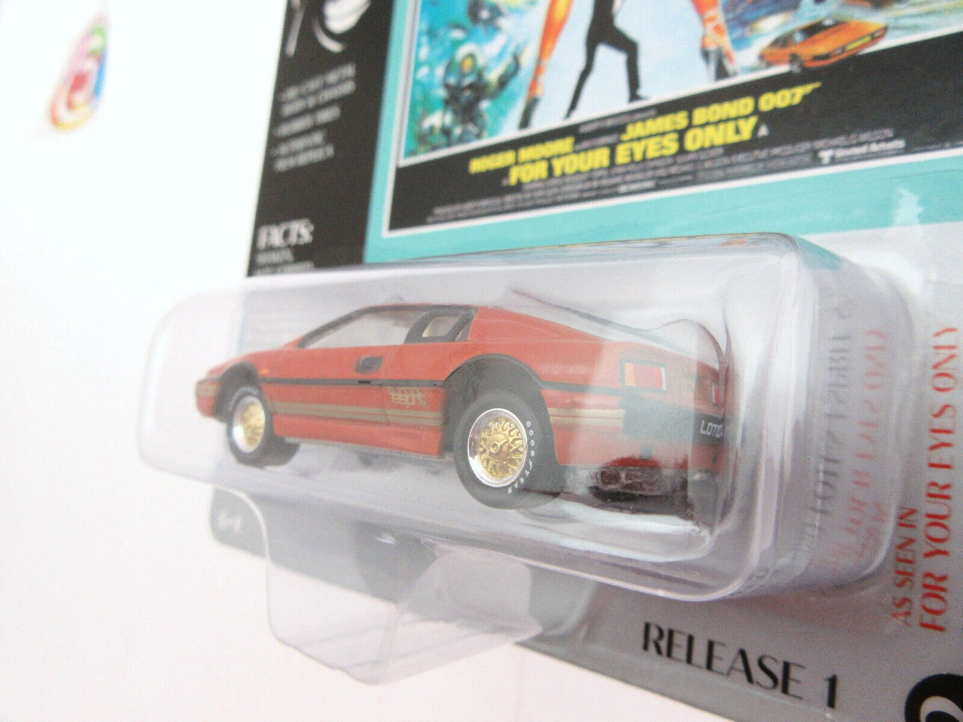 James Bond ~ For Your Eyes Only Car ~ Lotus Esprit~ 1:64 Scale Johnny Lightning