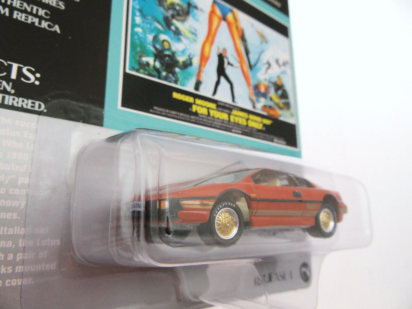 James Bond ~ For Your Eyes Only Car ~ Lotus Esprit~ 1:64 Scale Johnny Lightning