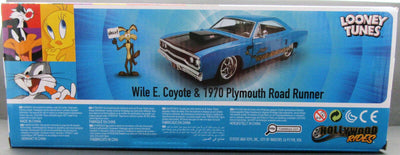 Wile E. Coyote & 1970 Plymouth Road Runner ~ Die Cast ~ Looney Tunes ~ 1:24