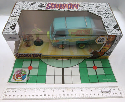 The Mystery Machine w/ Shaggy & Scooby-Doo ~ Die Cast ~ 1:24 scale