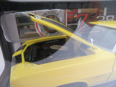 1969 Chevrolet Camaro Z/28 ~ Yellow ~ Die Cast Car ~ M2 Machines ~ 1:24