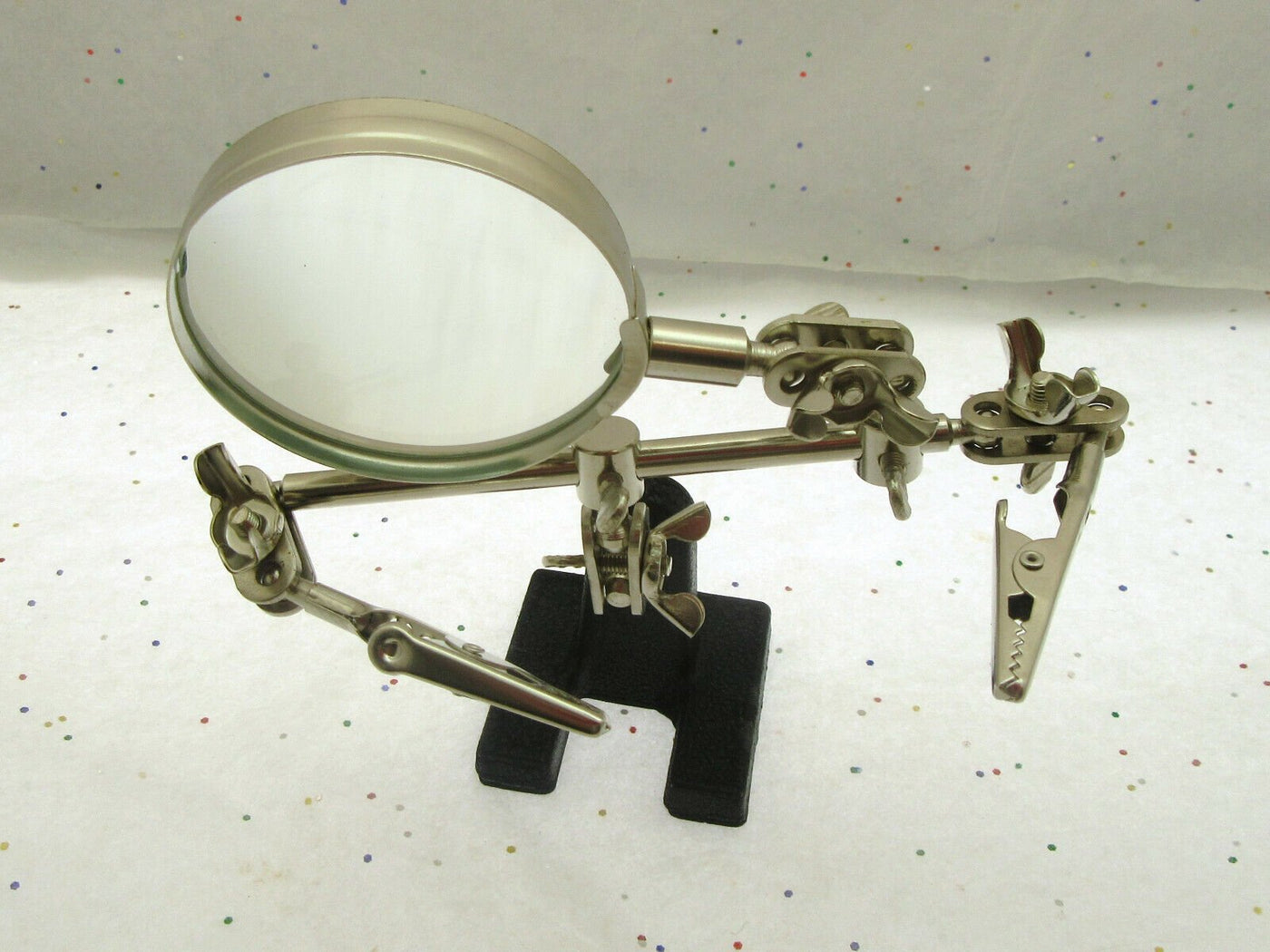 Helping Hands ~ 2  3/8" Magnification Lens ~ 2 Clamps