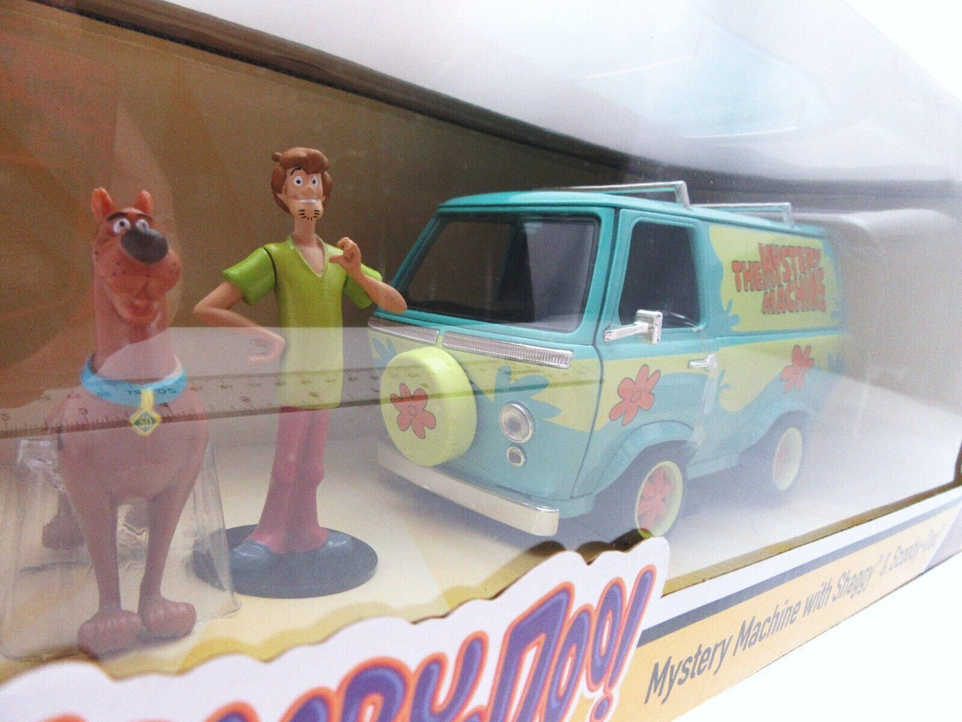 The Mystery Machine w/ Shaggy & Scooby-Doo ~ Die Cast ~ 1:24 scale