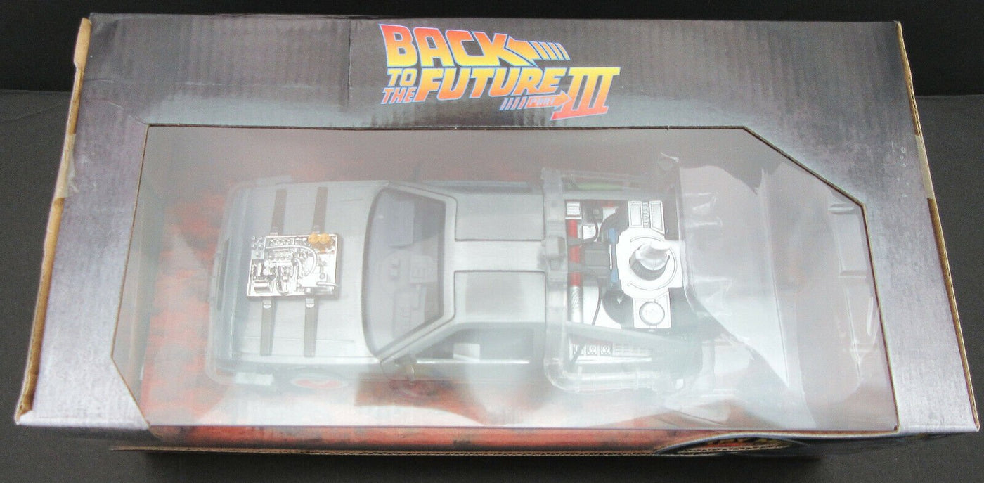 Back to the Future 3 ~ DeLorean Time Machine ~ Metals Die Cast Car ~ 1:24 BB