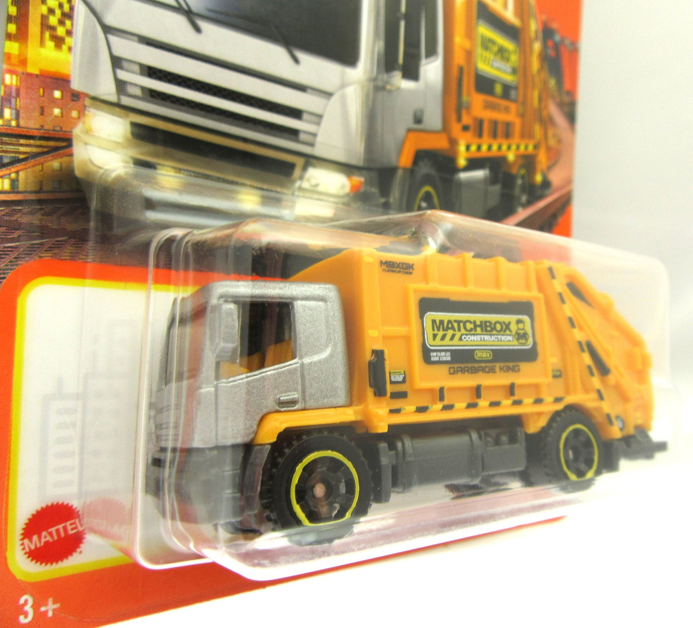 MBX Garbage King ~ Garbage Truck ~ Silver Yellow  ~ 1:64 Scale ~ Matchbox