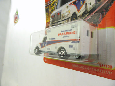International Terrastar ~ Paramedic ~ White ~ 1:64 Scale ~ Matchbox