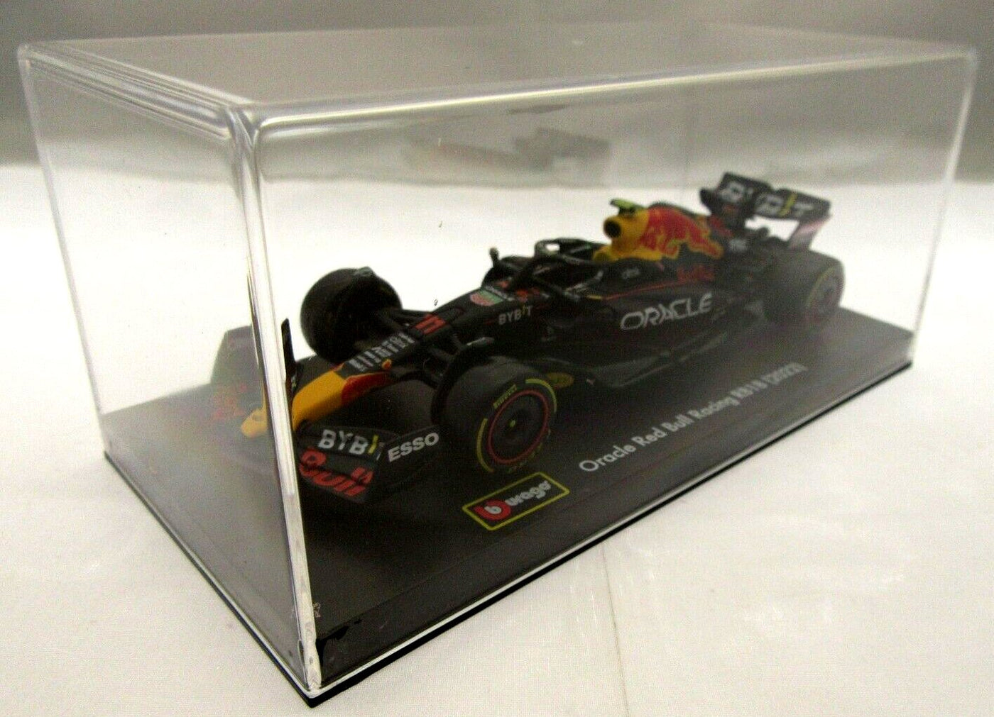 Oracle Red Bull Racing RB18 ~ Perez #11 ~  Die Cast