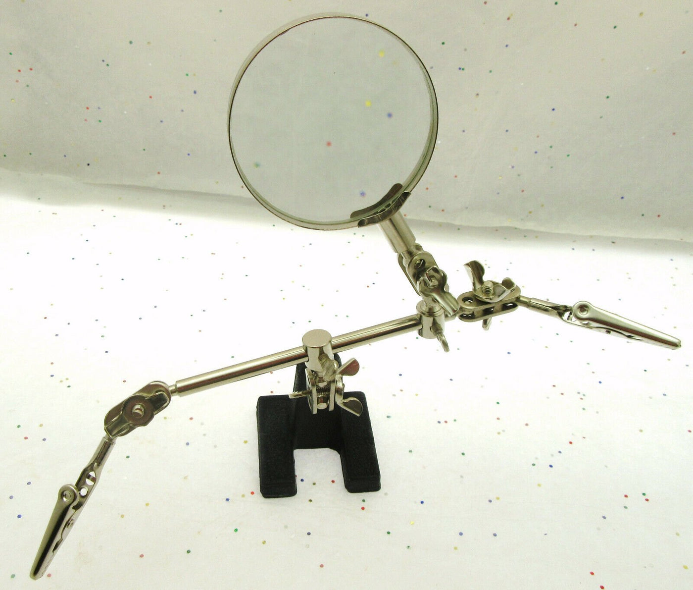Helping Hands ~ 2  3/8" Magnification Lens ~ 2 Clamps