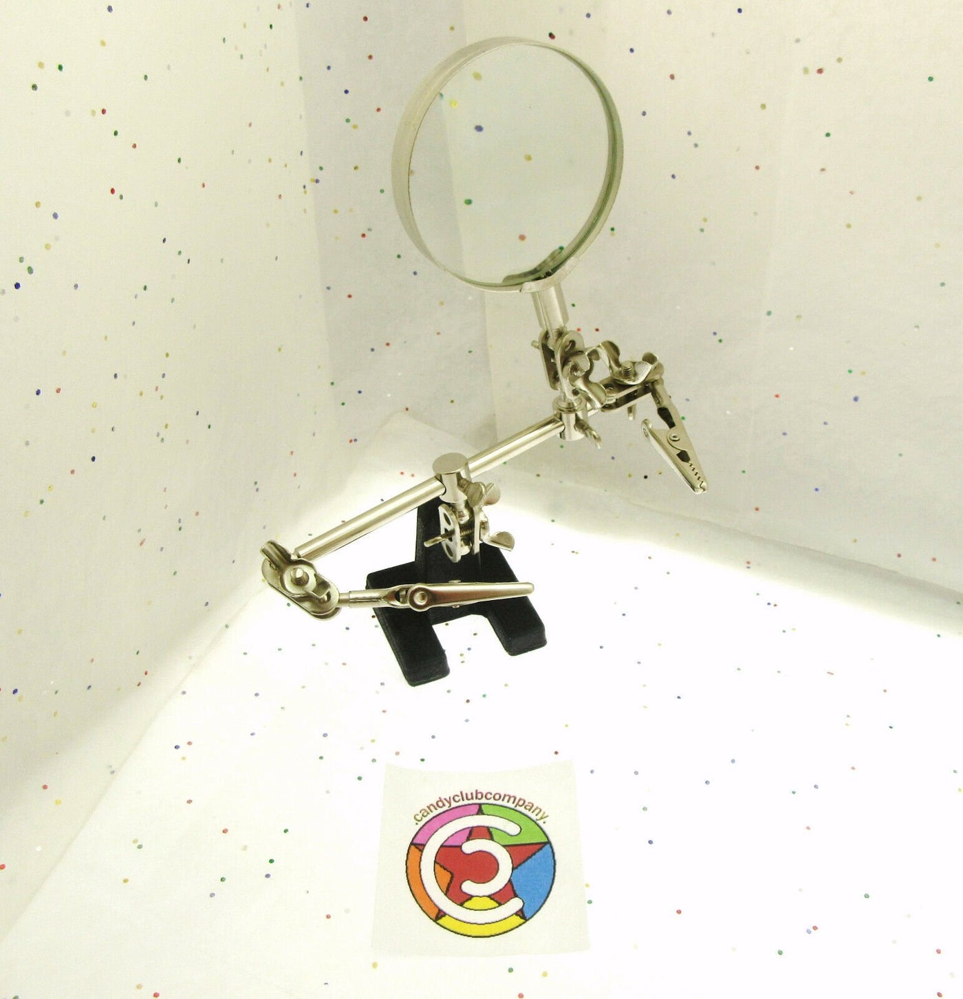 Helping Hands ~ 2  3/8" Magnification Lens ~ 2 Clamps